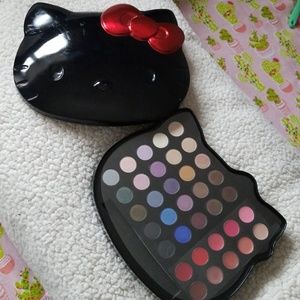 Sephora Limited Edition Hello Kitty Palette 2011